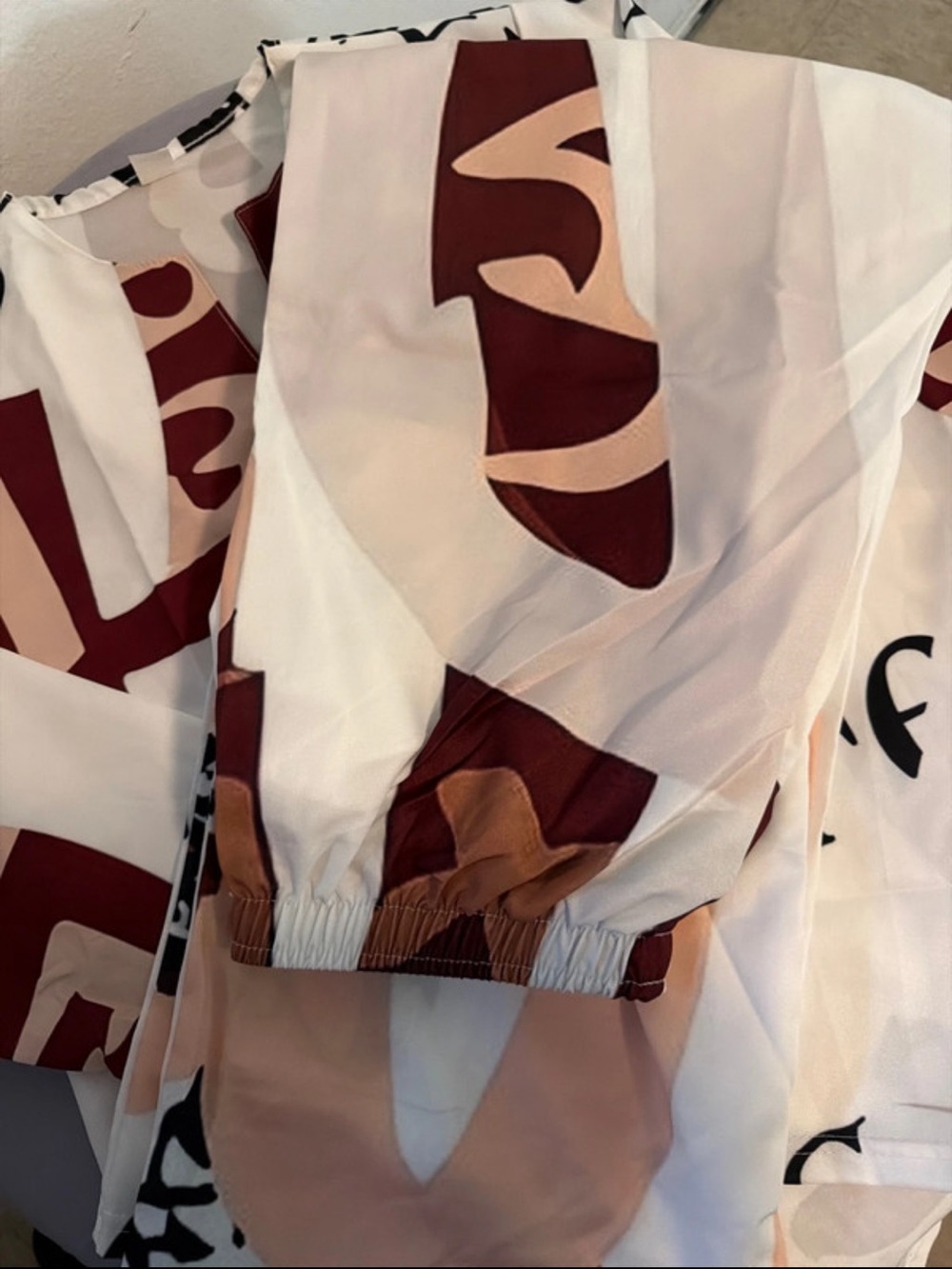 Kids Printed Elastic-Waist Bottoms in White and Burgundy